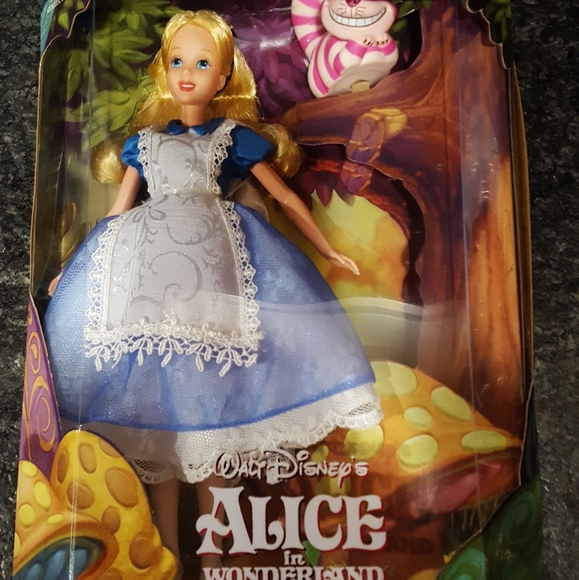 alice in wonderland barbie